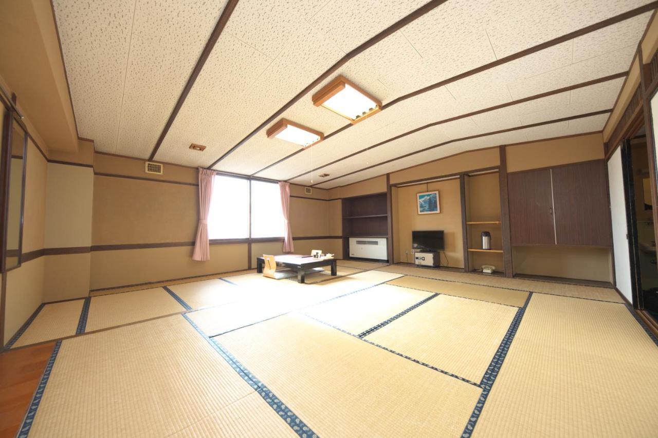Shiga Swiss Inn Сига Когэн Экстерьер фото