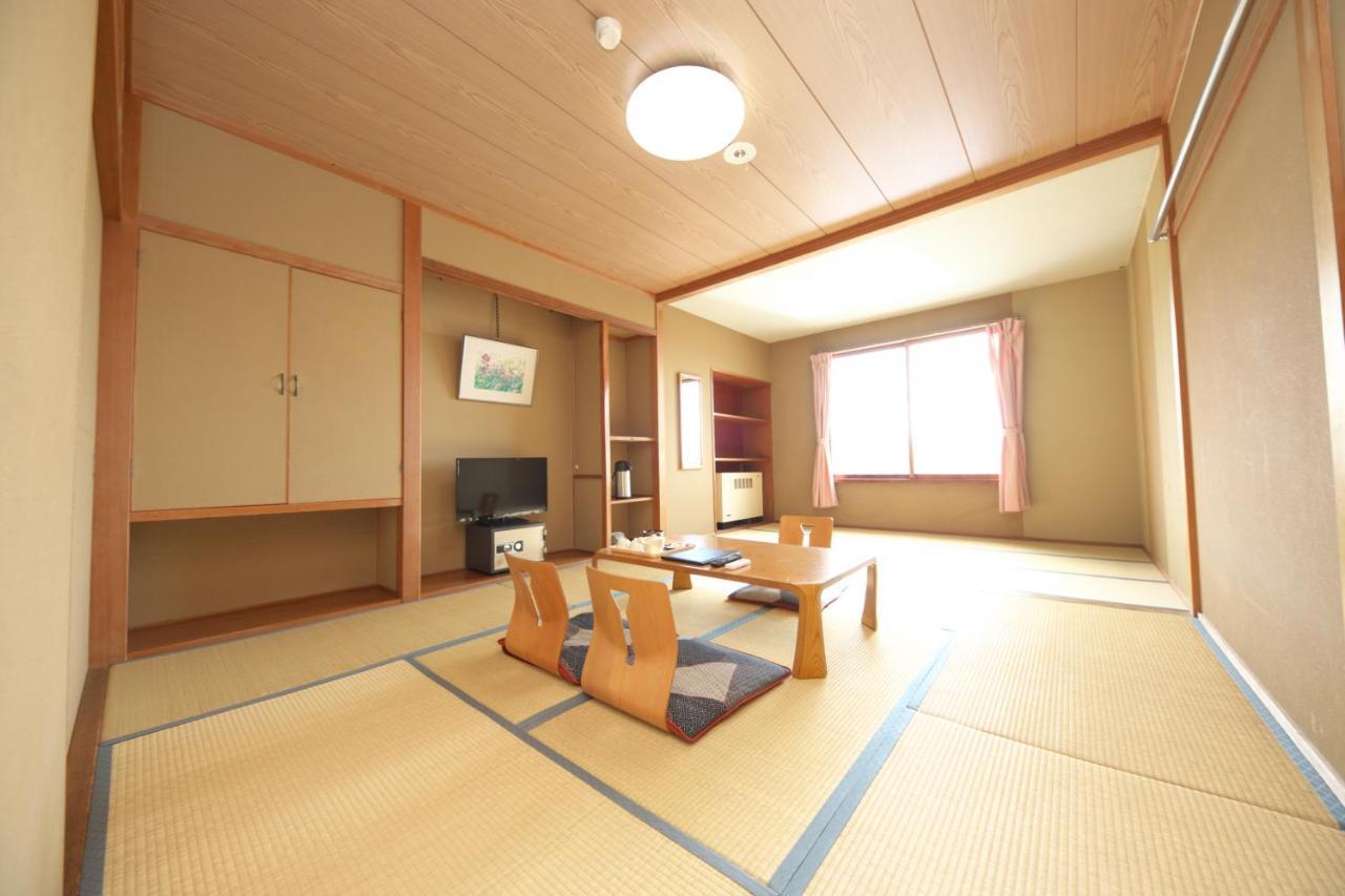 Shiga Swiss Inn Сига Когэн Экстерьер фото